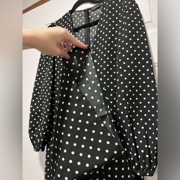 SOLD ZARA Black White Polka Dot Long sleeve Pant Jumpsuit Baggy leg Zip V neck - Picture 4 of 14